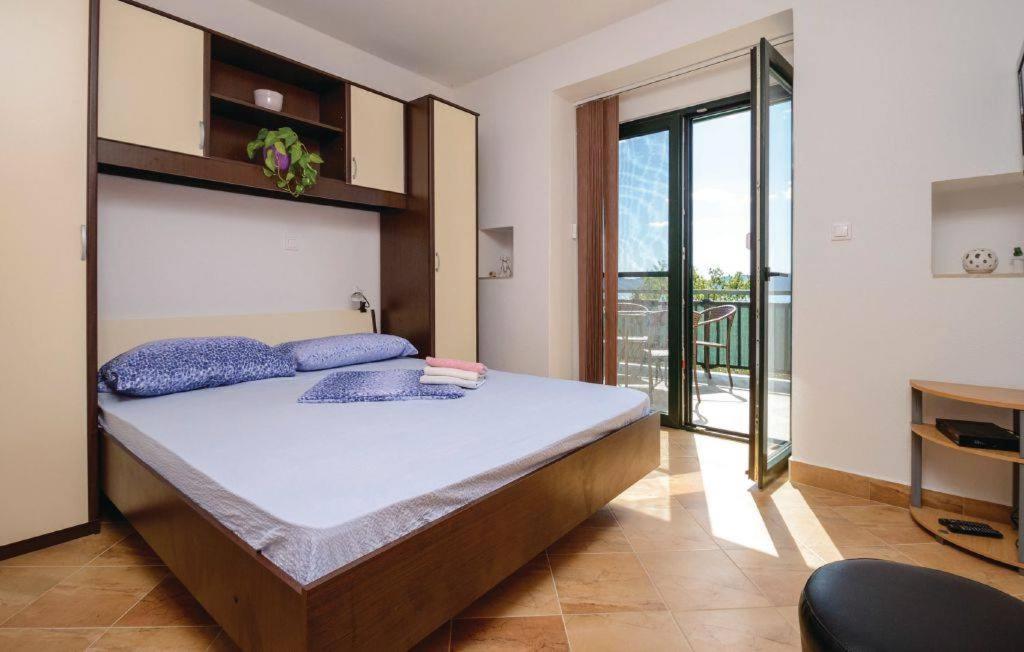 קלק Apartmani Kremena Small Beach 200M מראה חיצוני תמונה