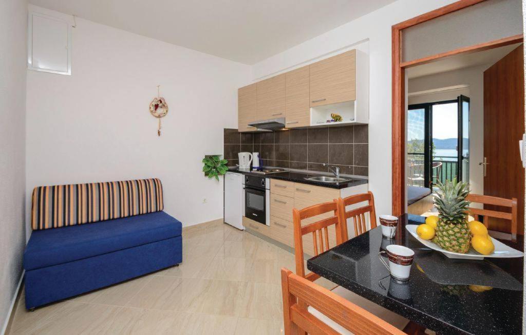 קלק Apartmani Kremena Small Beach 200M מראה חיצוני תמונה