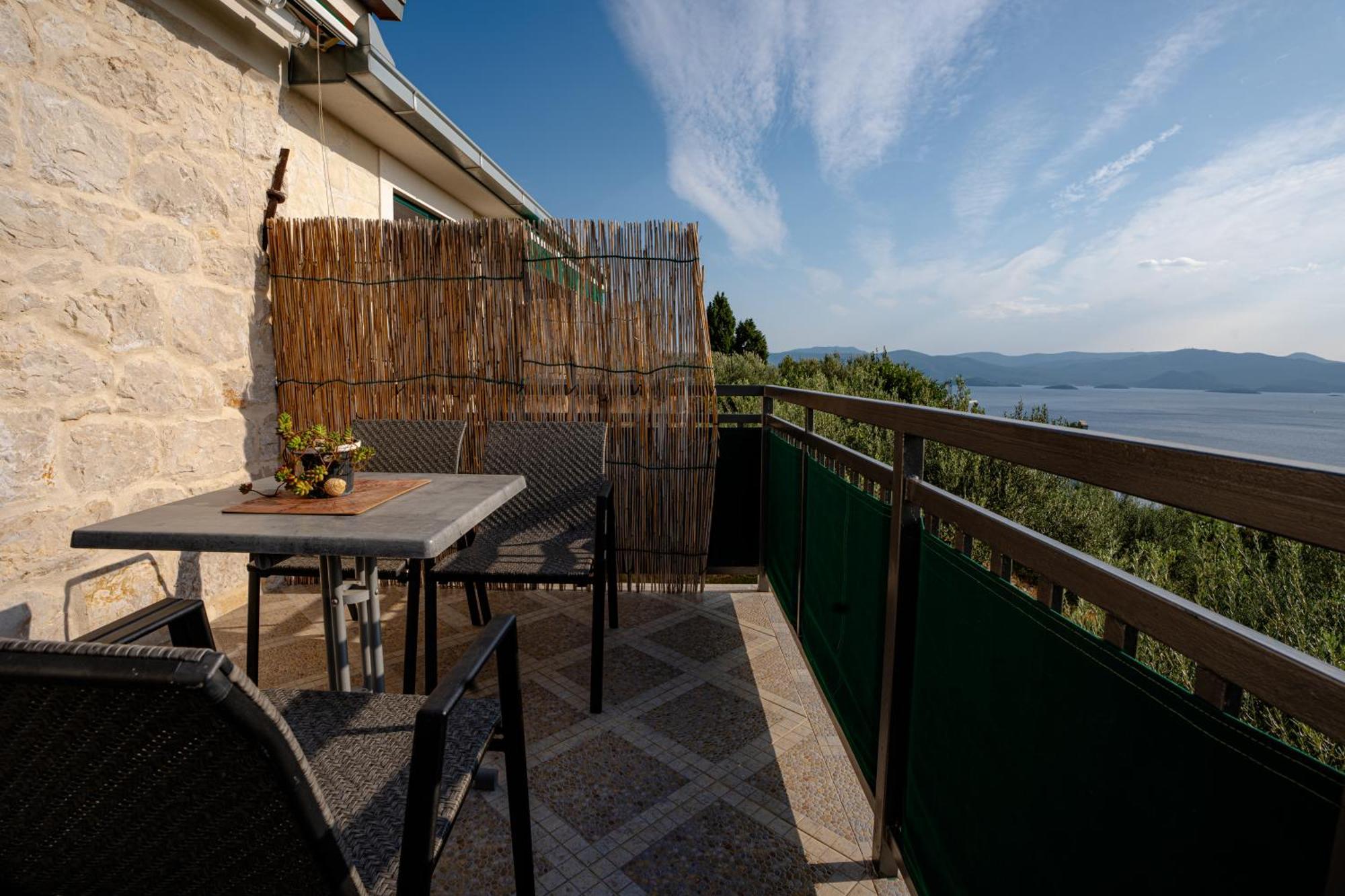 קלק Apartmani Kremena Small Beach 200M מראה חיצוני תמונה