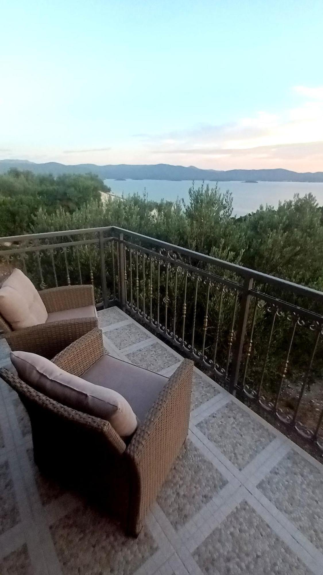 קלק Apartmani Kremena Small Beach 200M מראה חיצוני תמונה