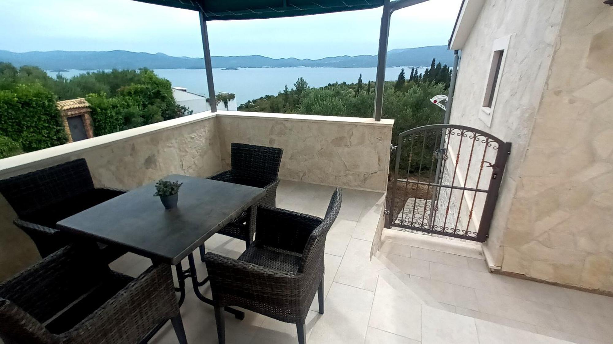 קלק Apartmani Kremena Small Beach 200M מראה חיצוני תמונה