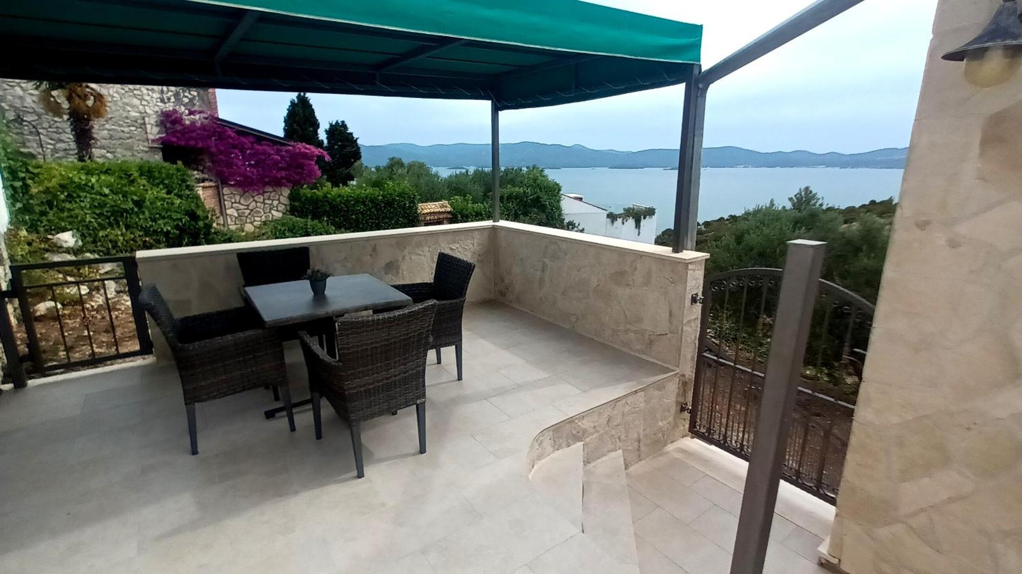 קלק Apartmani Kremena Small Beach 200M מראה חיצוני תמונה
